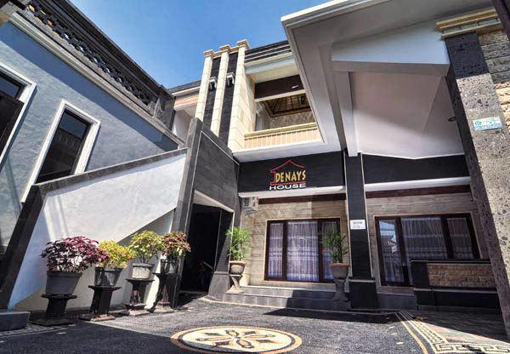 Denays House Hotel Jimbaran Buitenkant foto